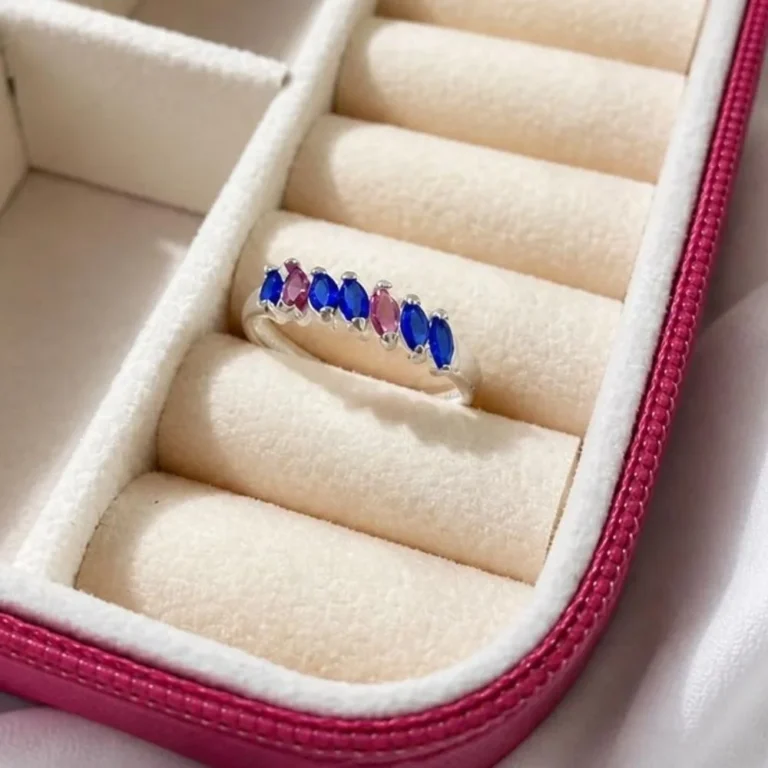 Anel de prata 925 navete zirconias rosa e azul
